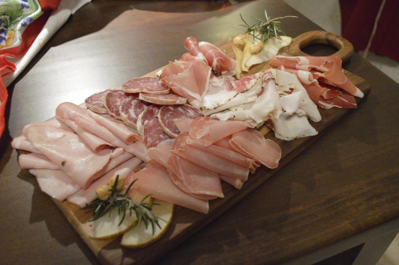 Agriturismo Cascina Rabalot Diano d'Alba Bagian luar foto